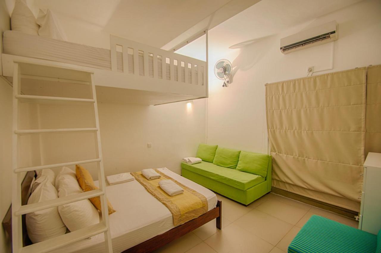 My Story Hostel Коломбо Экстерьер фото