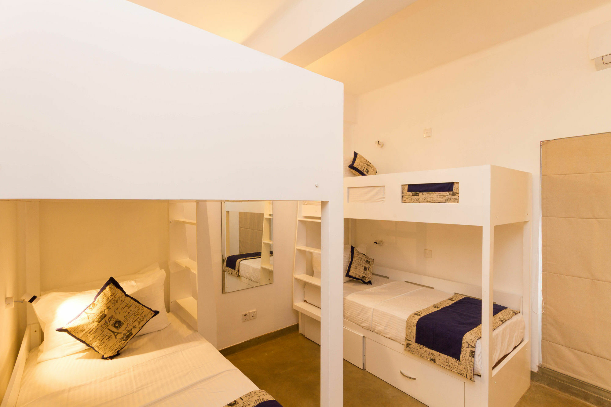 My Story Hostel Коломбо Экстерьер фото