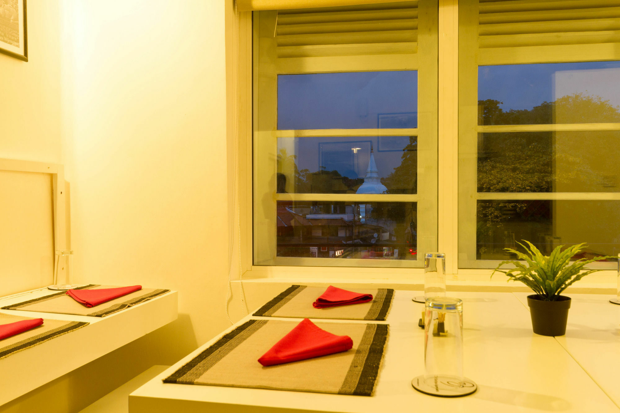 My Story Hostel Коломбо Экстерьер фото
